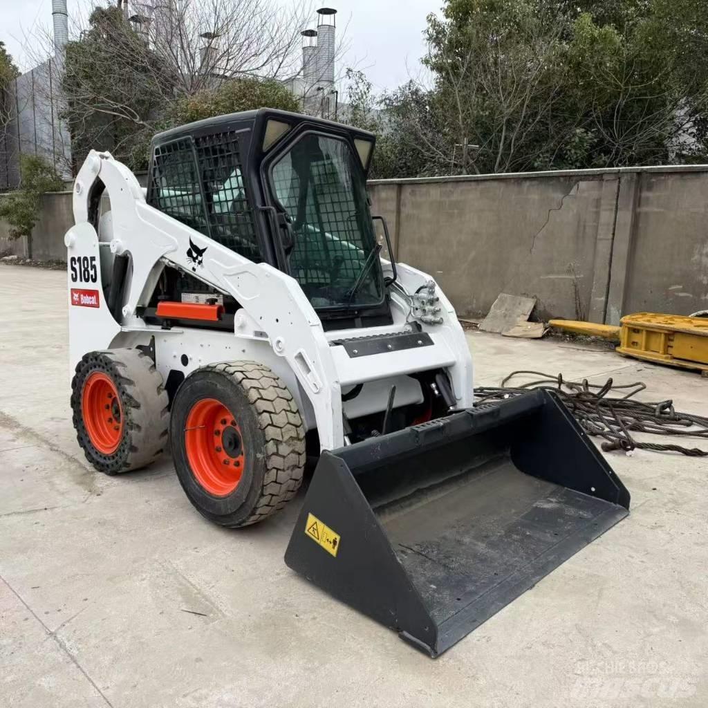 Bobcat S 185 Smykem řízené nakladače