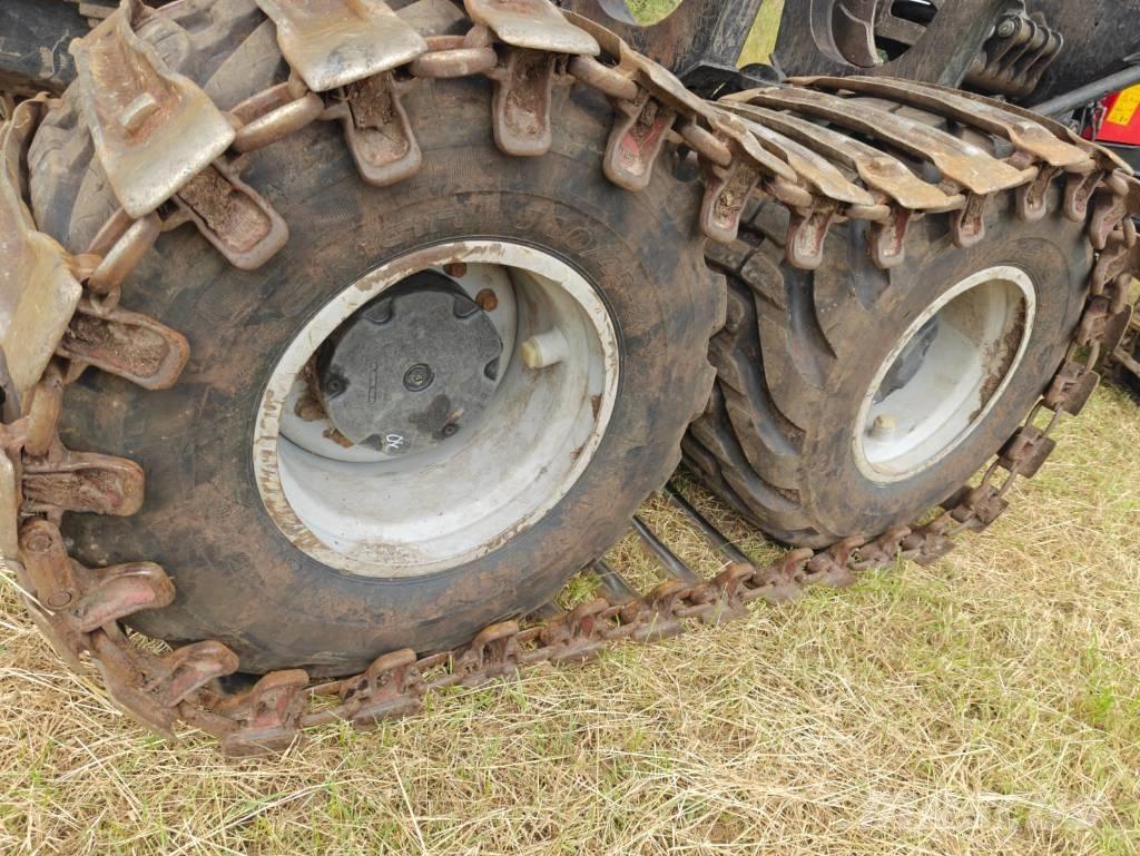Komatsu 855 Vyvážecí traktory