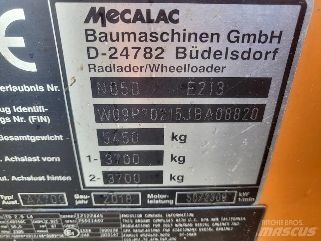 Mecalac AX 700 Kolové nakladače