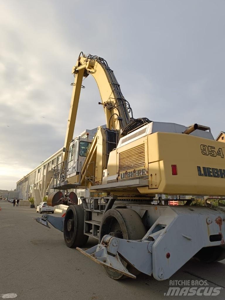 Liebherr A 954 B HD Stroje pro manipulaci s odpadem
