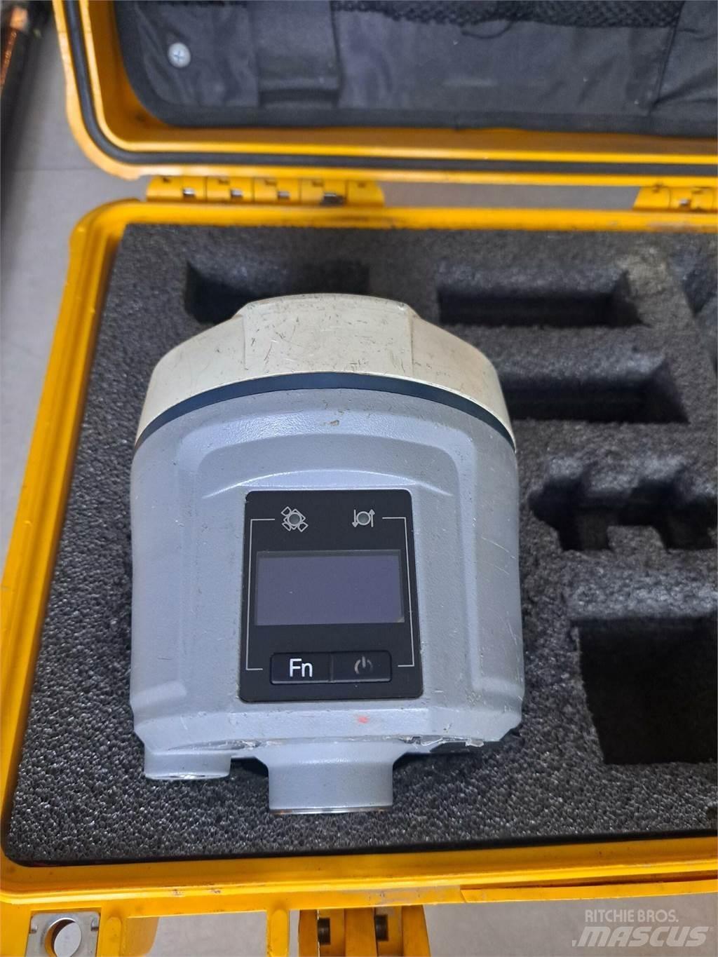  CHC i80 GNSS Přístroje, měřící a automatizační zařízení