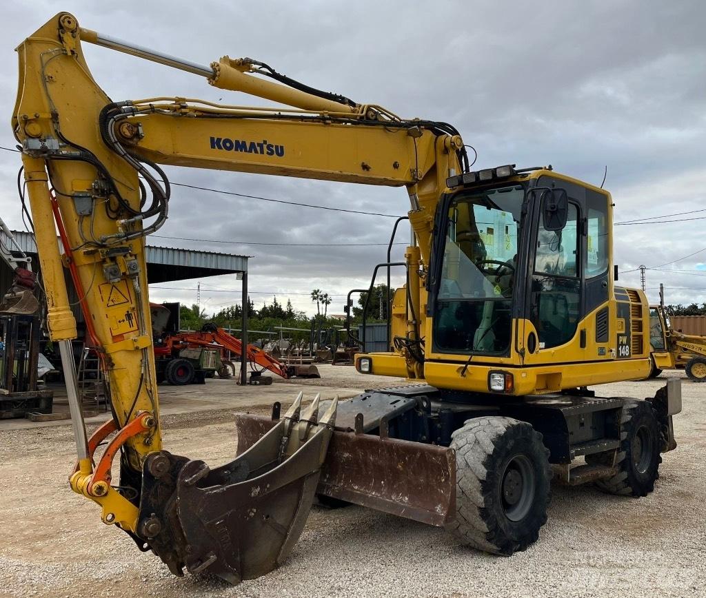 Komatsu PW148-8 Kolová rýpadla