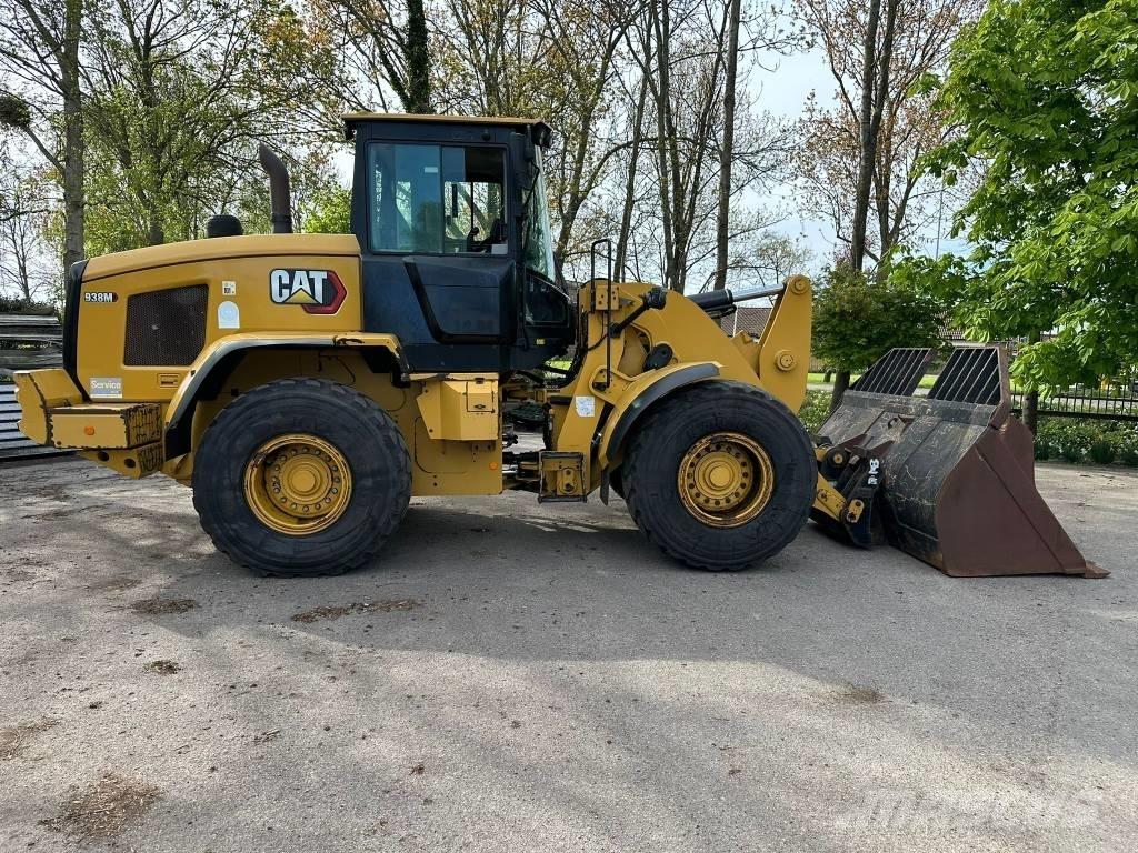 CAT 938 M Kolové nakladače