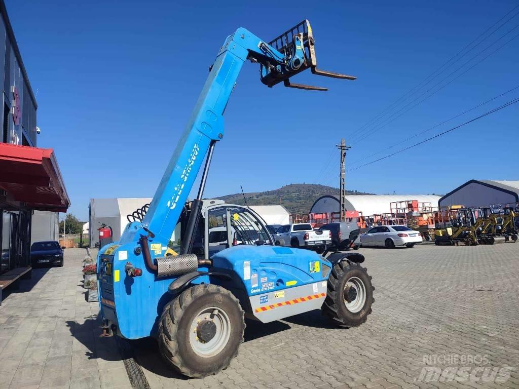 Genie TerexGTH3007 Teleskopické kolové nakladače