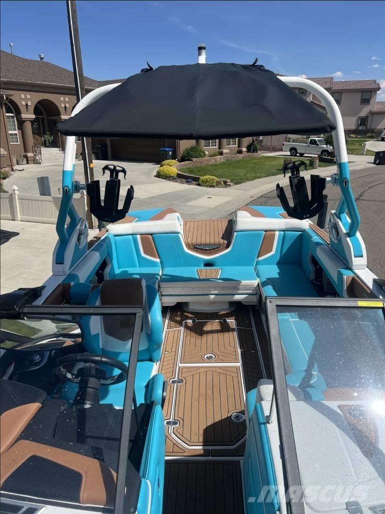  Nautique G23 Pracovní lodě, bárky a pontony