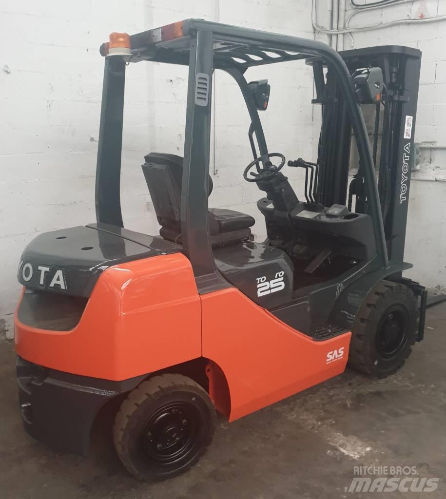 Toyota 52-8 FD 25 Dieselové vozíky