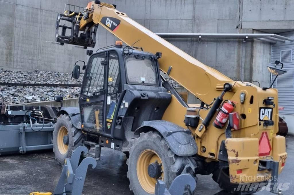 CAT TH 414 Teleskopické manipulátory