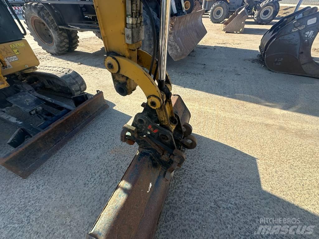 CAT 301.8 Mini rýpadla < 7t
