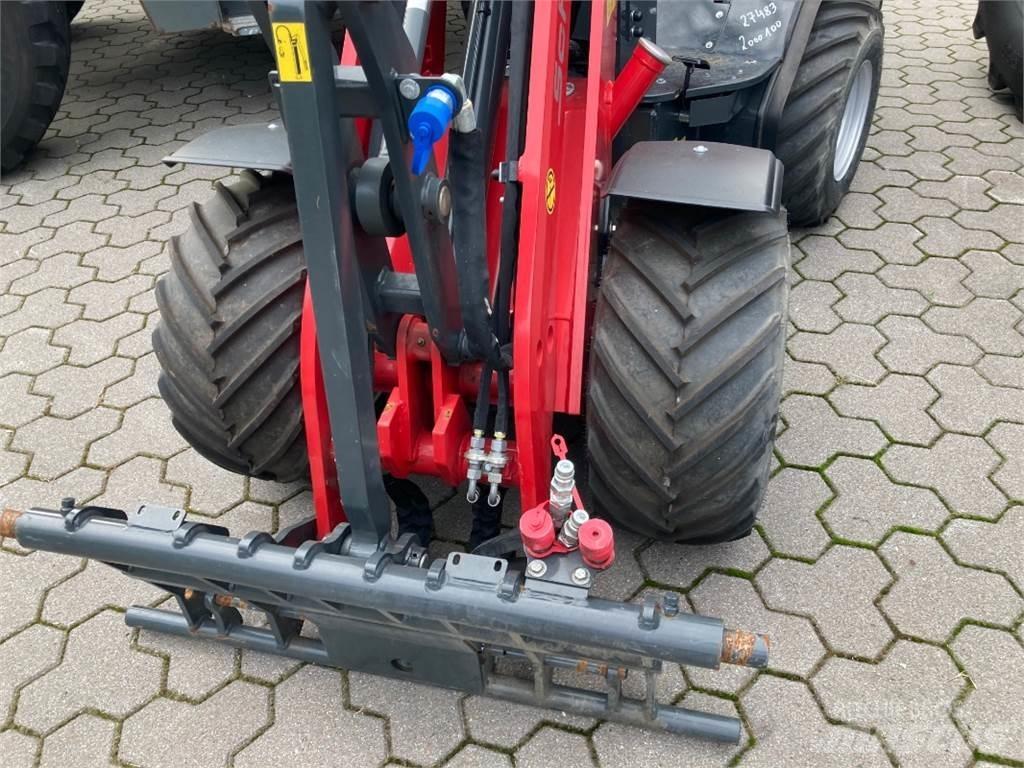 Schäffer 2028 Kolové nakladače