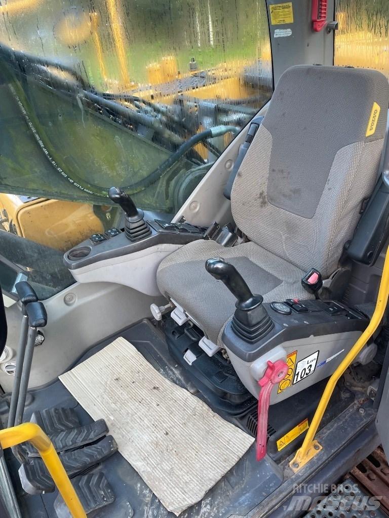 Volvo EC210C Pásová rýpadla