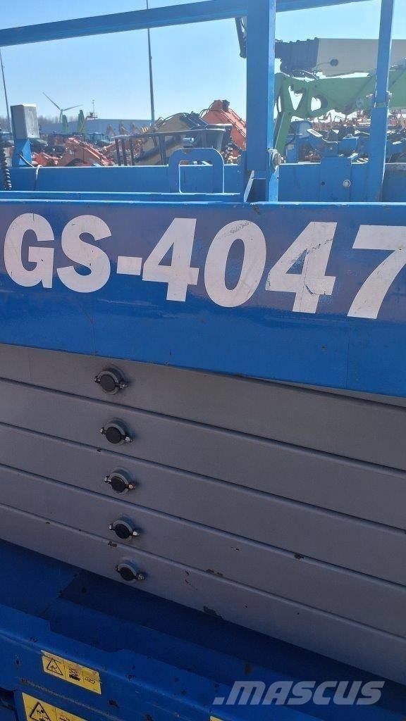 GENIE GS4047 Nůžková zvedací plošina
