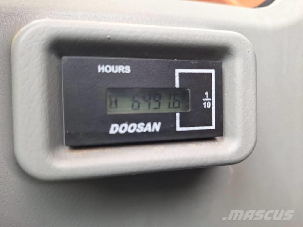 Doosan DX140LCR-5 Pásová rýpadla