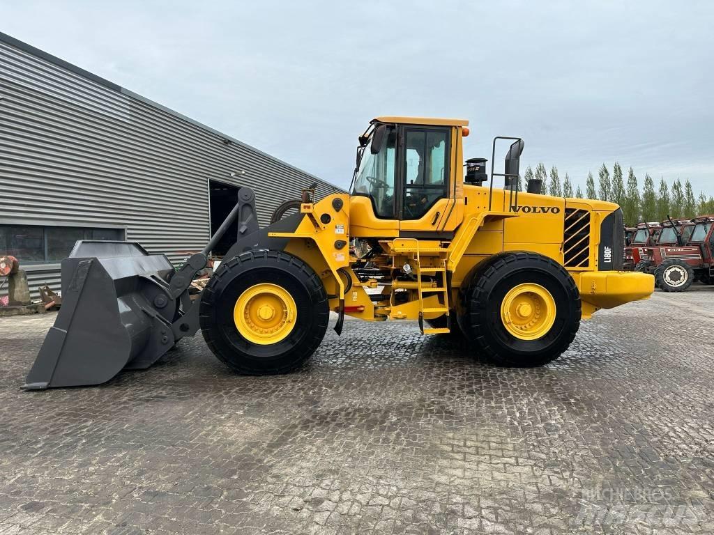 Volvo L180F Kolové nakladače