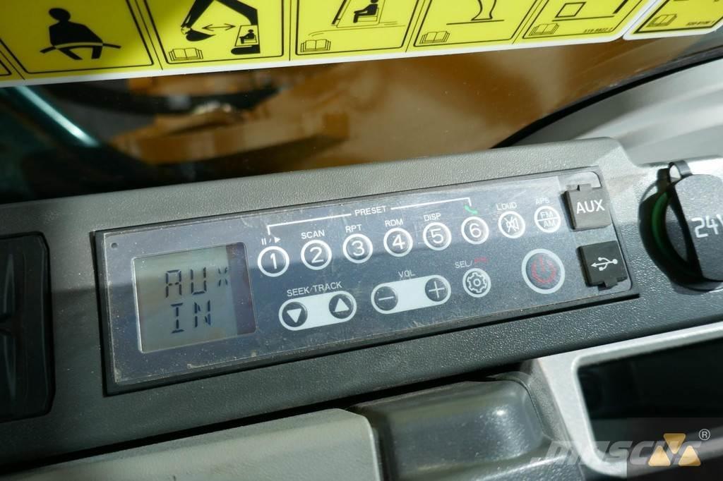 CAT 352 Pásová rýpadla