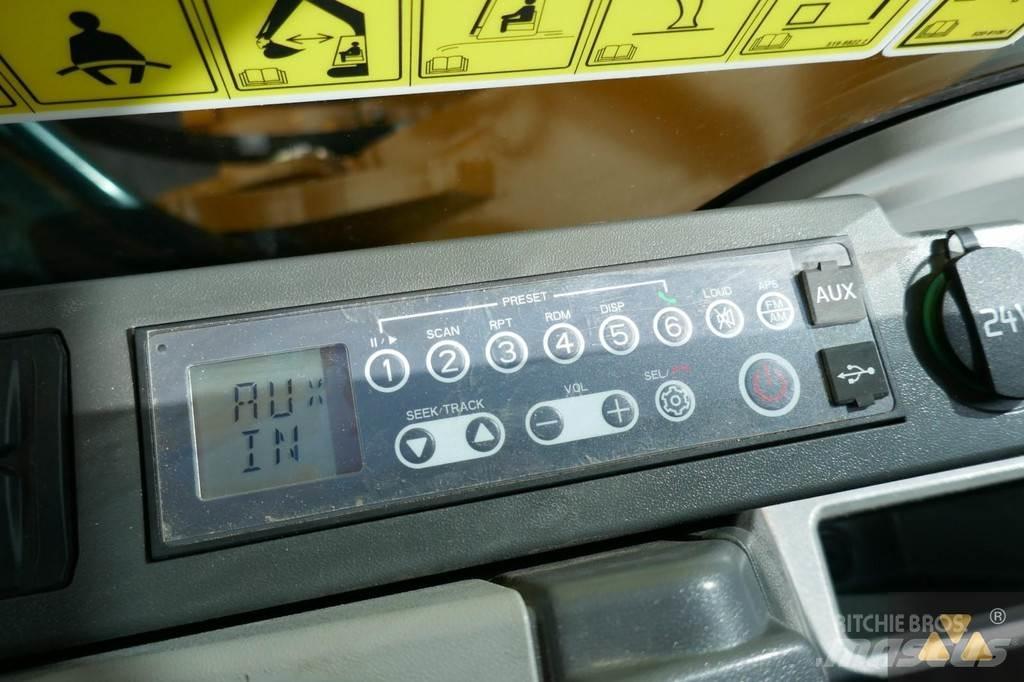 CAT 352 Pásová rýpadla