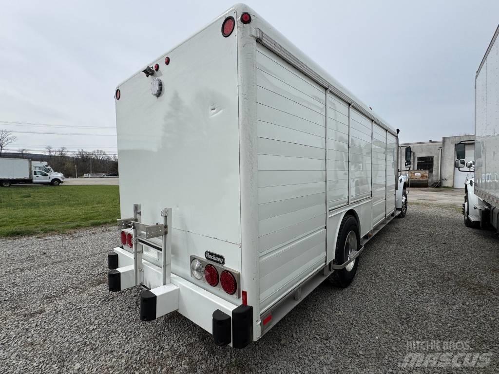 Freightliner M2 Vozy pro přepravu nápojů