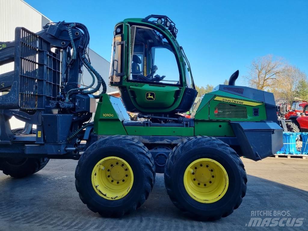 John Deere 1010 G Vyvážecí traktory