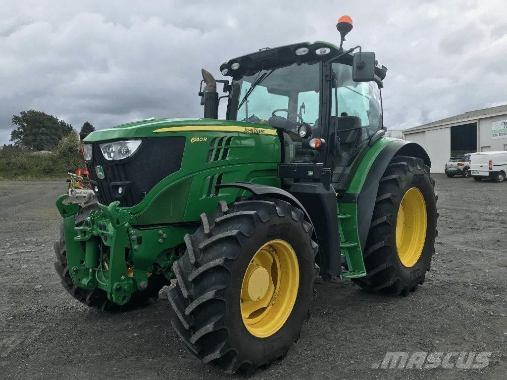 John Deere 6140 R Traktory