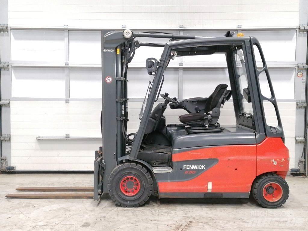 Linde E30L-01 Akumulátorové vozíky