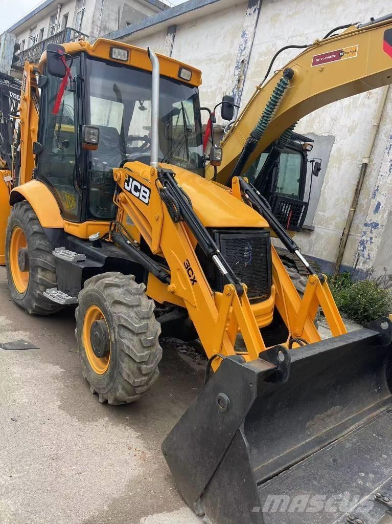 JCB 3CX Rýpadlo-nakladače