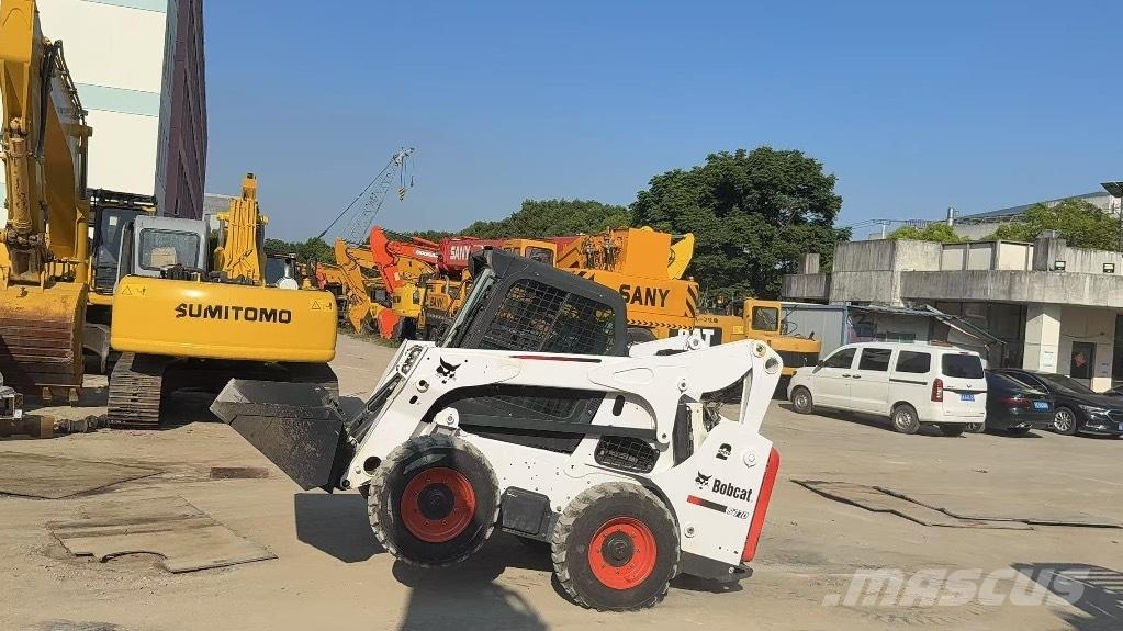 Bobcat S 770 Smykem řízené nakladače