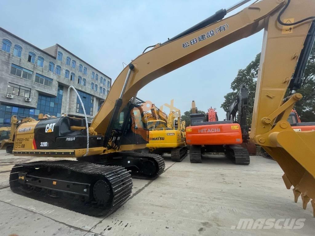 CAT CAT320 D2 Pásová rýpadla