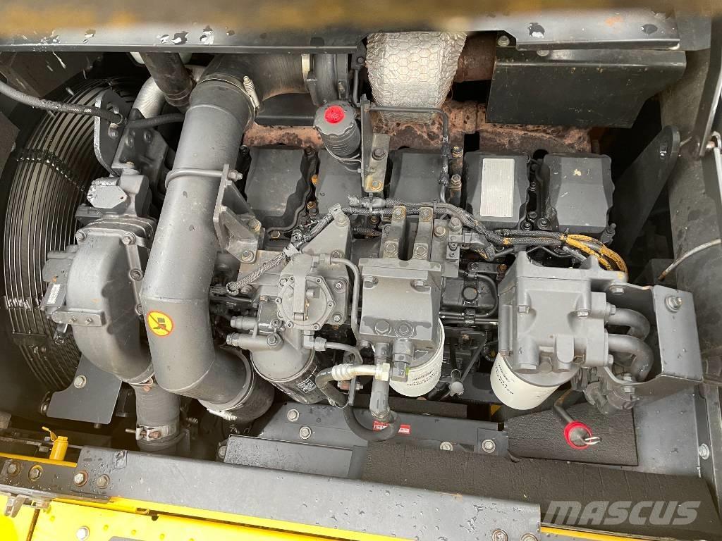 Komatsu PC 400-8 Pásová rýpadla