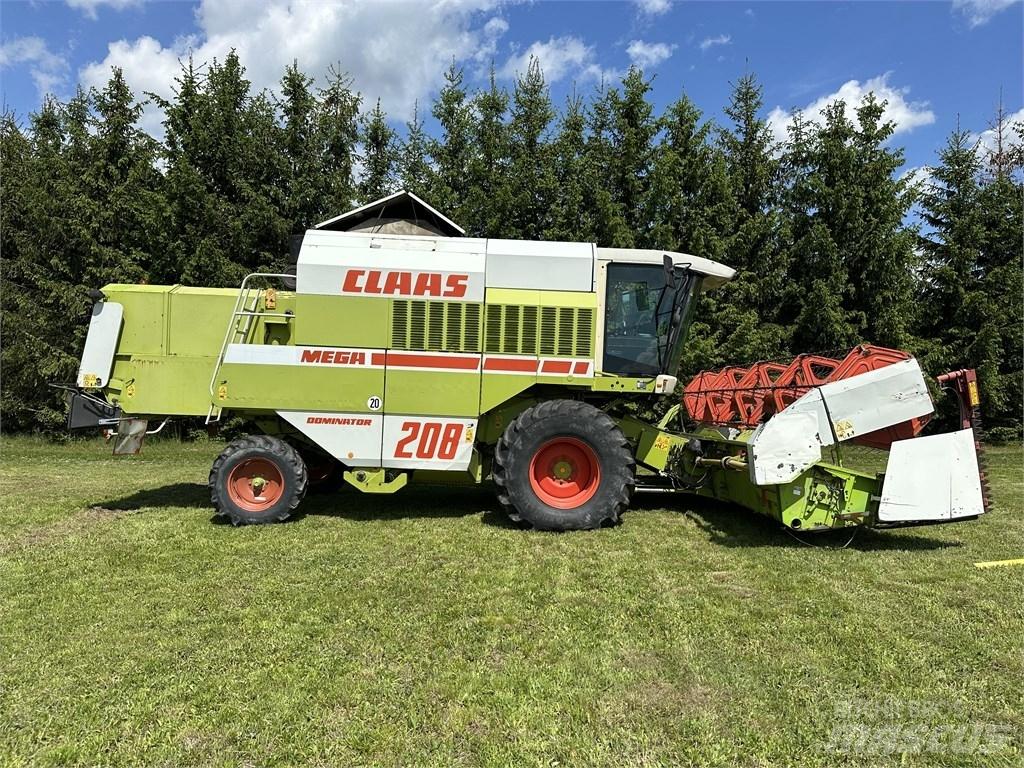 CLAAS Mega 208 Sklízecí mlátičky