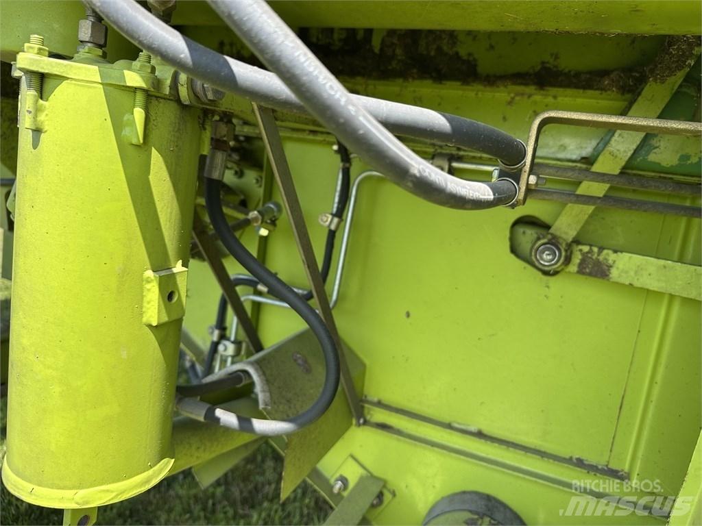 CLAAS Mega 208 Sklízecí mlátičky