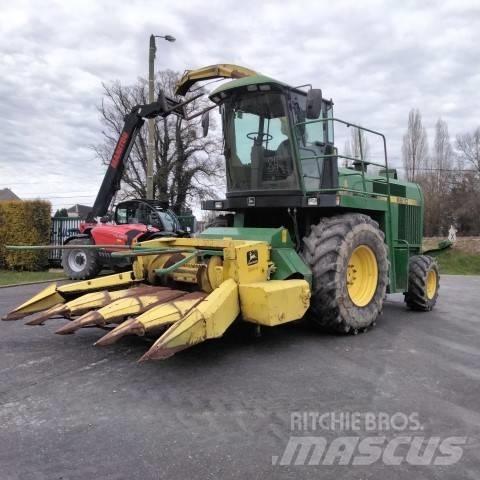 John Deere 6610 Samojízdné sekačky