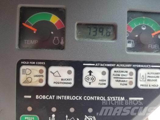 Bobcat S 150 Smykem řízené nakladače