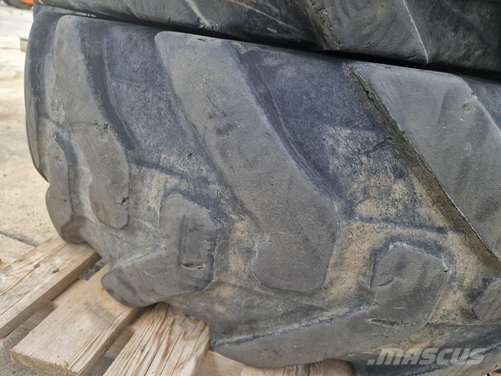 Manitou MT 1335 1440 Pneumatiky, kola a ráfky
