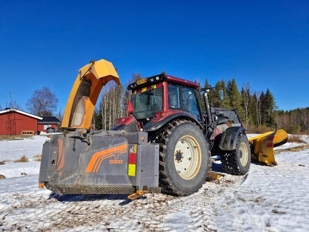 Valtra T 170 Traktory