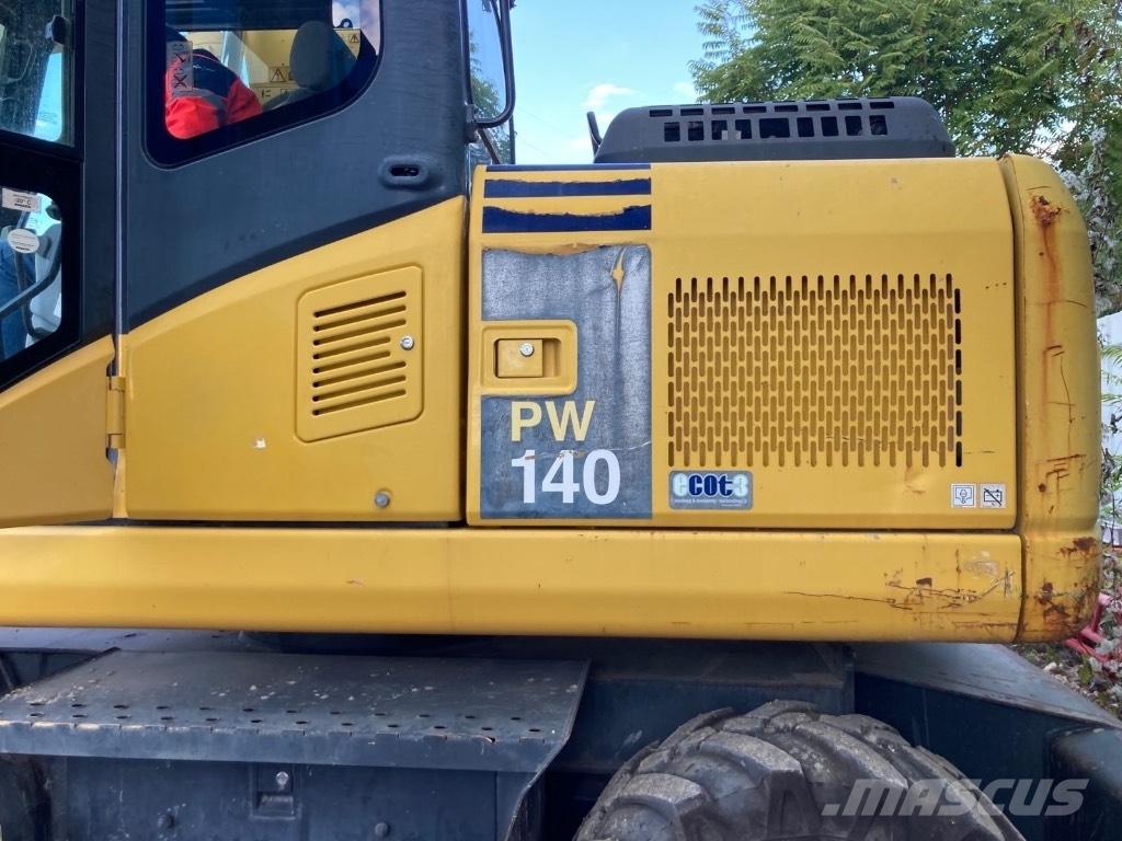 Komatsu PW 140-7 Kolová rýpadla