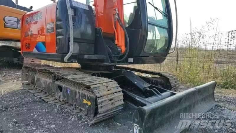 Hitachi ZX 60 Pásová rýpadla