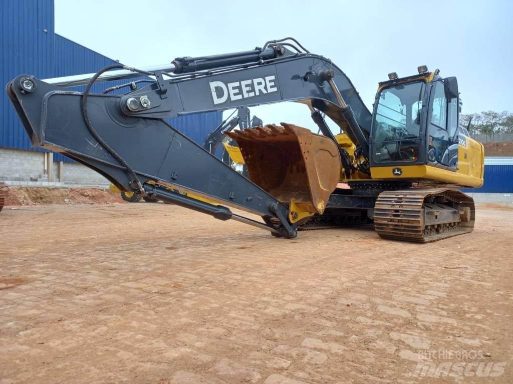 DEERE 210G Pásová rýpadla
