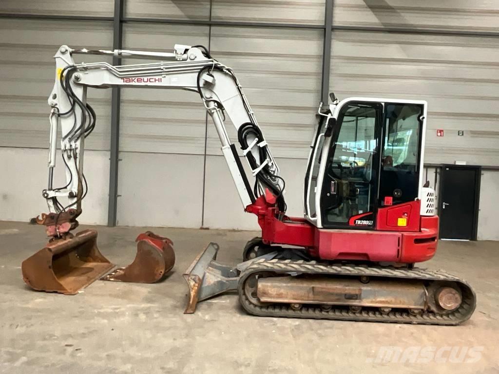 Takeuchi TB 280 FR Midi rýpadla 7t - 12t