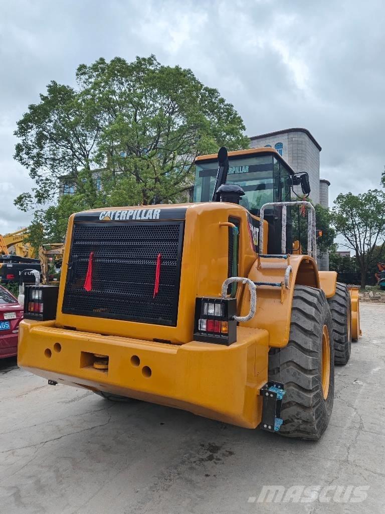 CAT 966 H Kolové nakladače