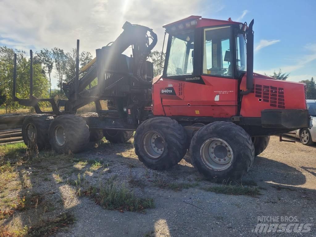 Komatsu 840 TX Vyvážecí traktory