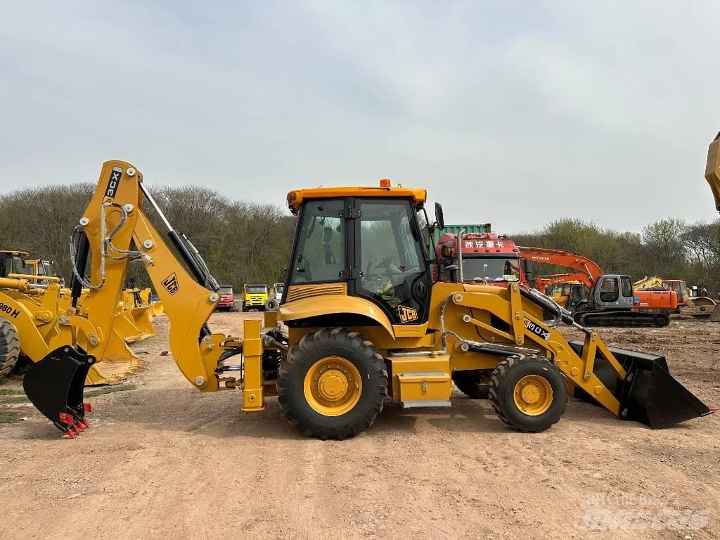 JCB 3CX Rýpadlo-nakladače