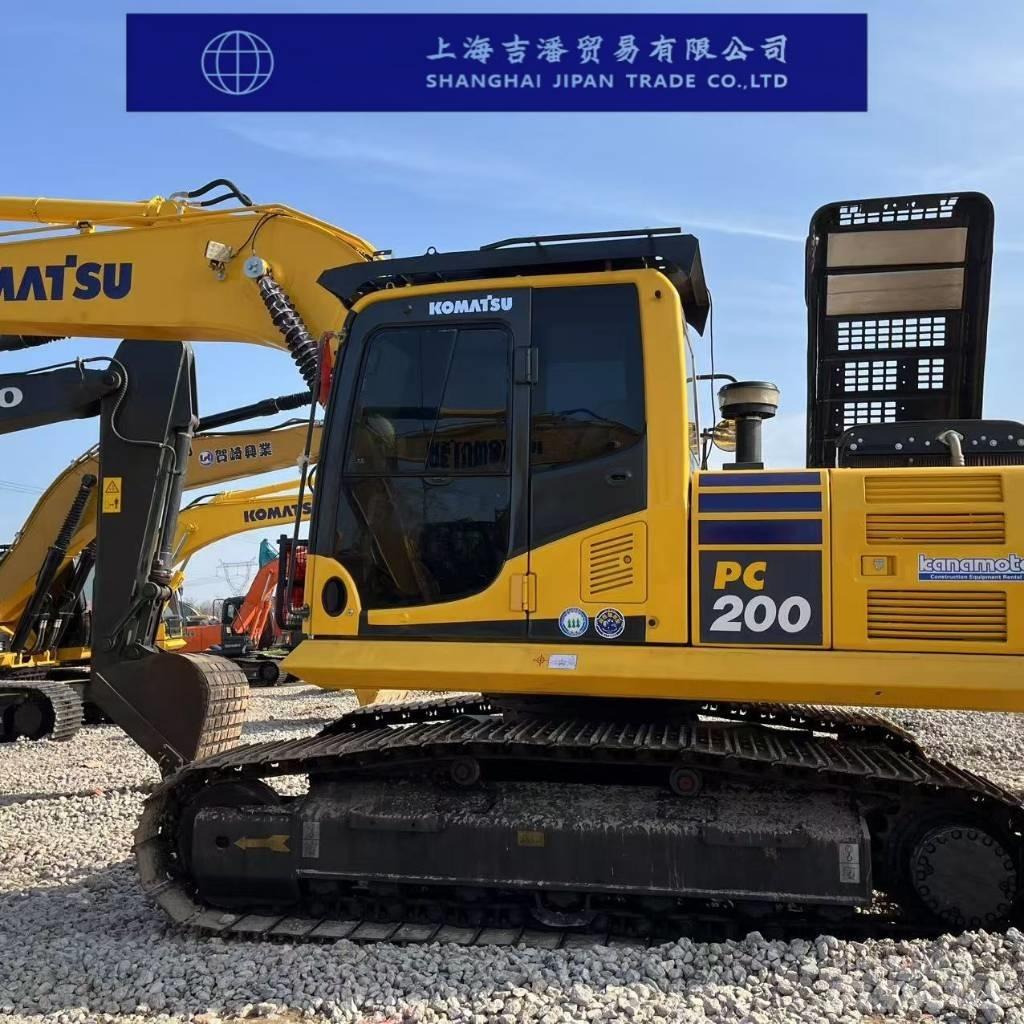 Komatsu PC 200-8 Pásová rýpadla