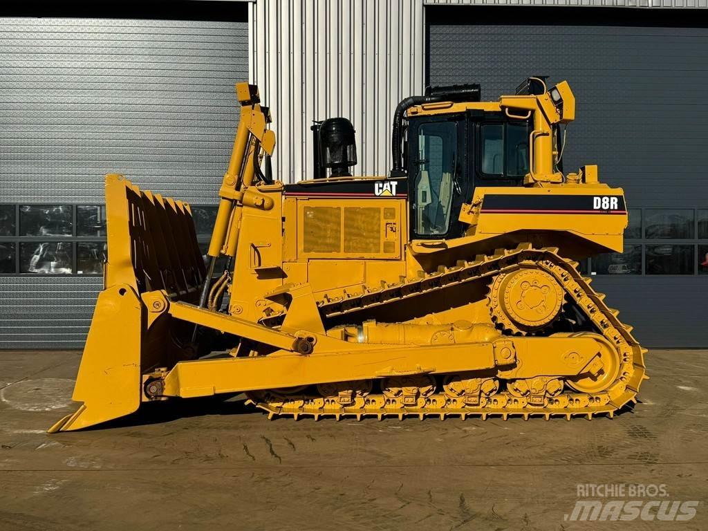 CAT D8R Pásové dozery