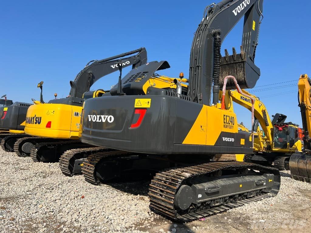 Volvo EC240DL Pásová rýpadla