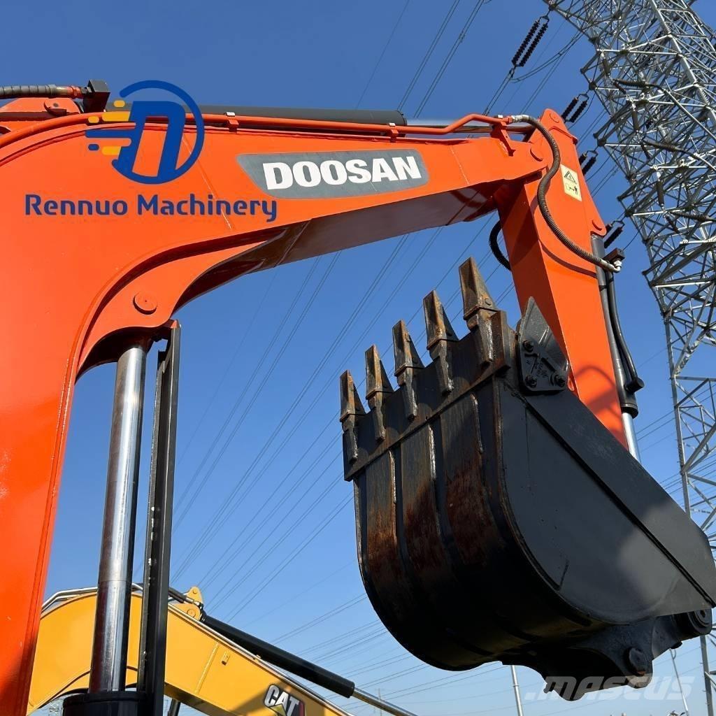 Doosan DX 60 Pásová rýpadla
