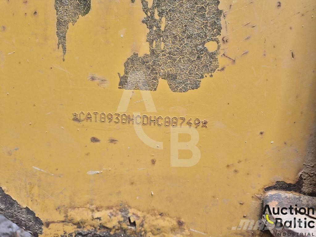 CAT 930 H Kolové nakladače