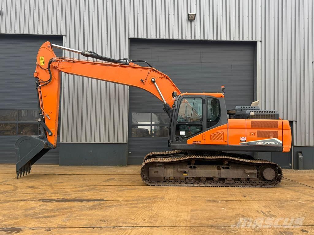 Doosan DX225LC-7 Pásová rýpadla