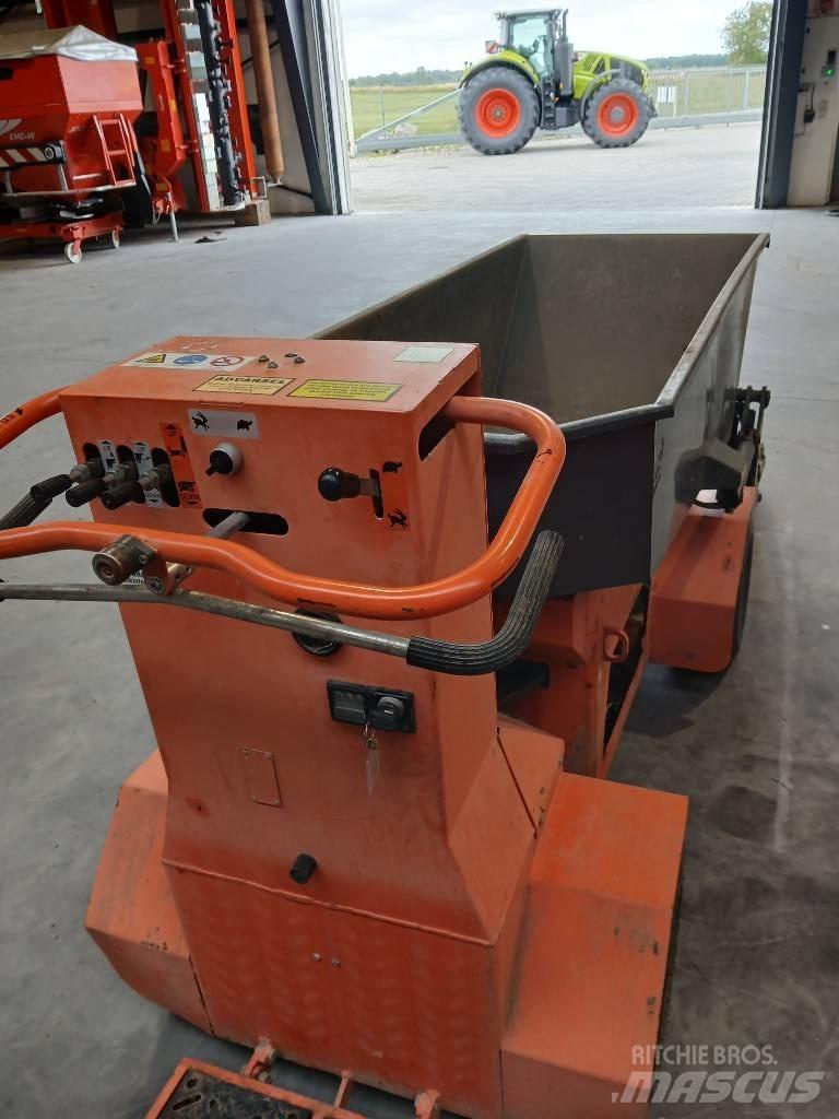 Bernards RCD 1600 Vyklápěcí dempry