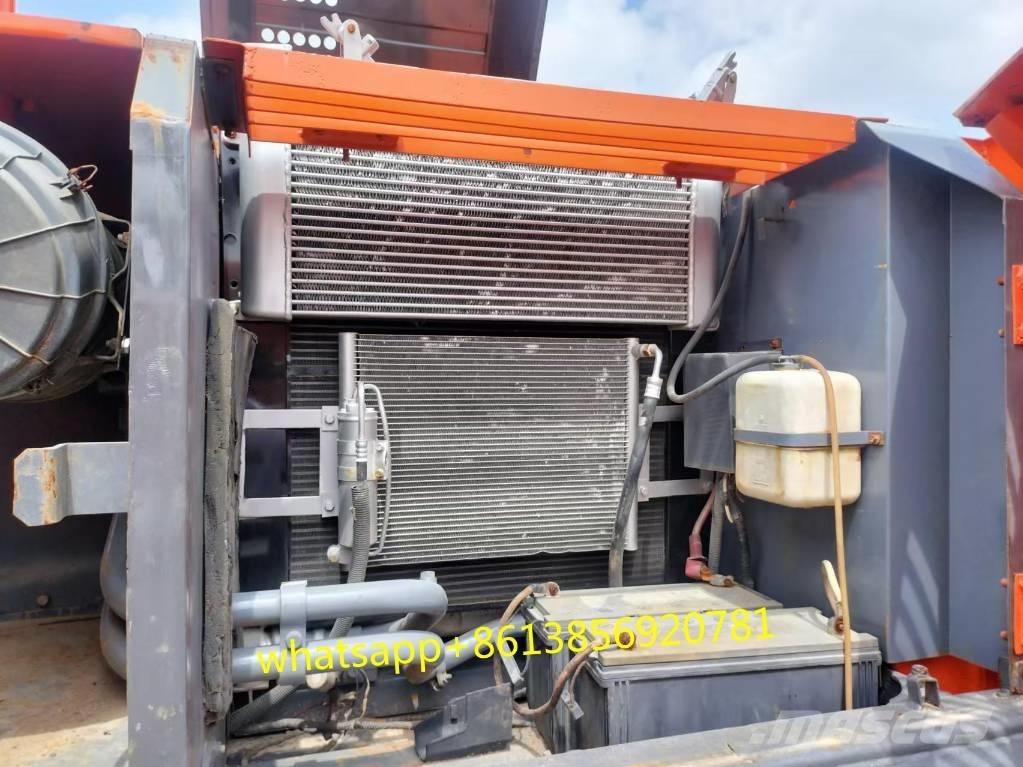 Hitachi ZX 240 Pásová rýpadla