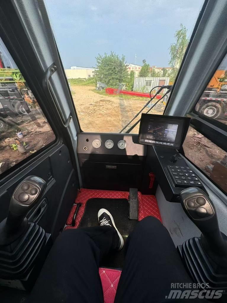 Sany STC 500 Univerzální terénní jeřáby