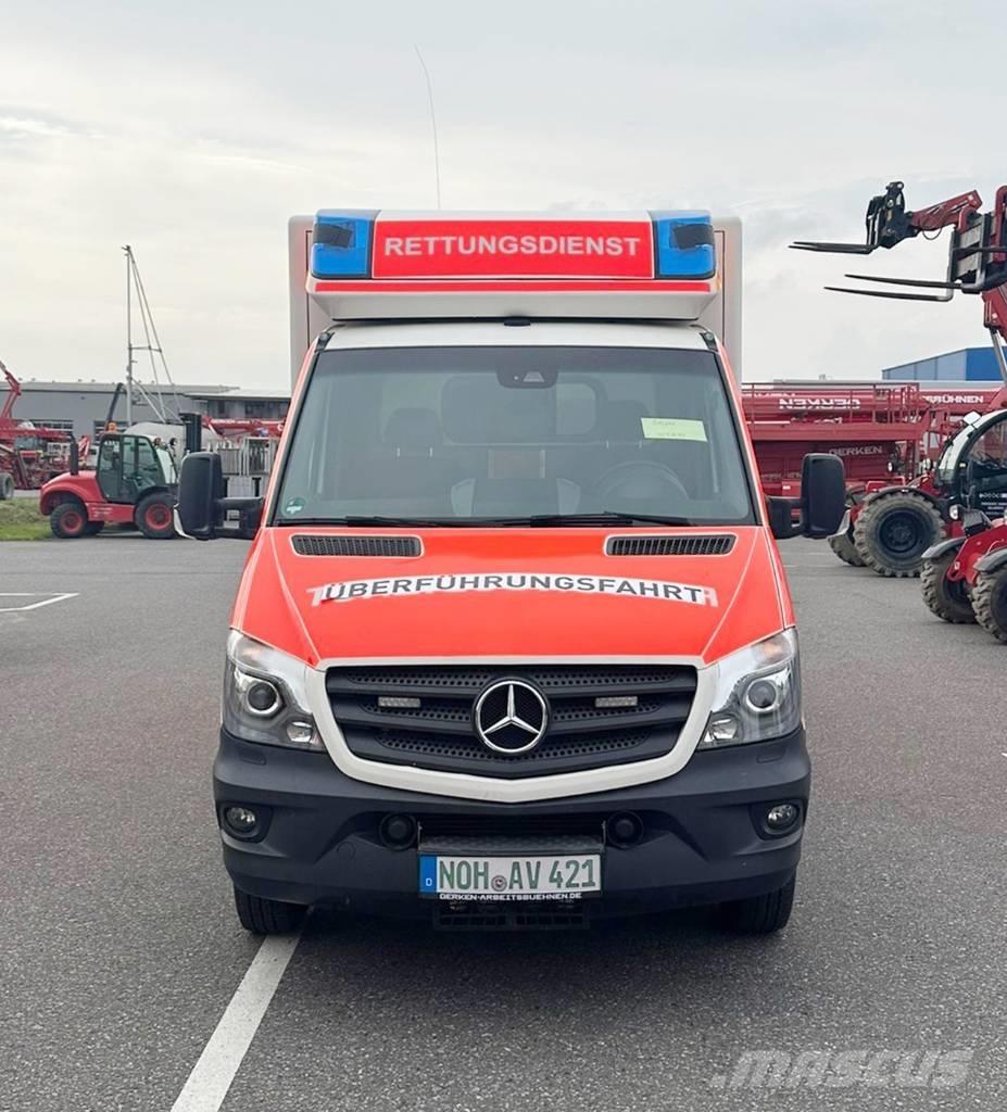 Mercedes-Benz 1032 Ambulance